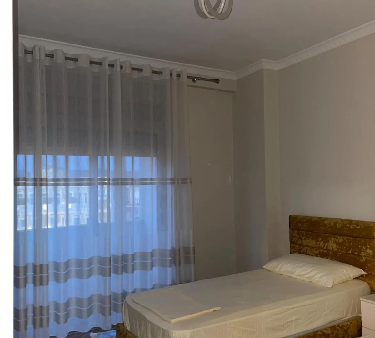 Lägenhet Home Away From Home Shkodër